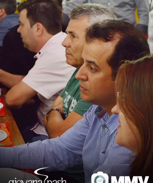 Jantar surpresa de 35 anos da Giovana Pash