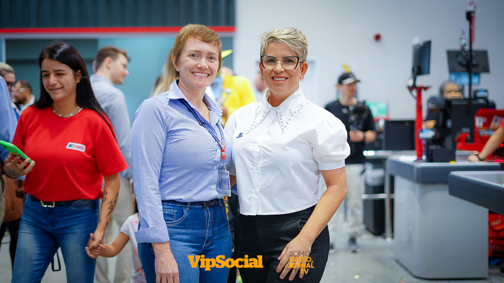  <div class='auto text-center'><a href='https://www.vipsocial.com.br/admin/image/foto/3221/377127lg.jpg' target='_blank' class='btn salvar'> <i class='fa fa-download'></i> Salvar</a> <a href='https://www.facebook.com/sharer.php?u=https://www.vipsocial.com.br/admin/image/foto/3221/377127lg.jpg' class='btn compart' target='_blank'> <i class='fa fa-facebook'></i> Compartilhar</a></div>