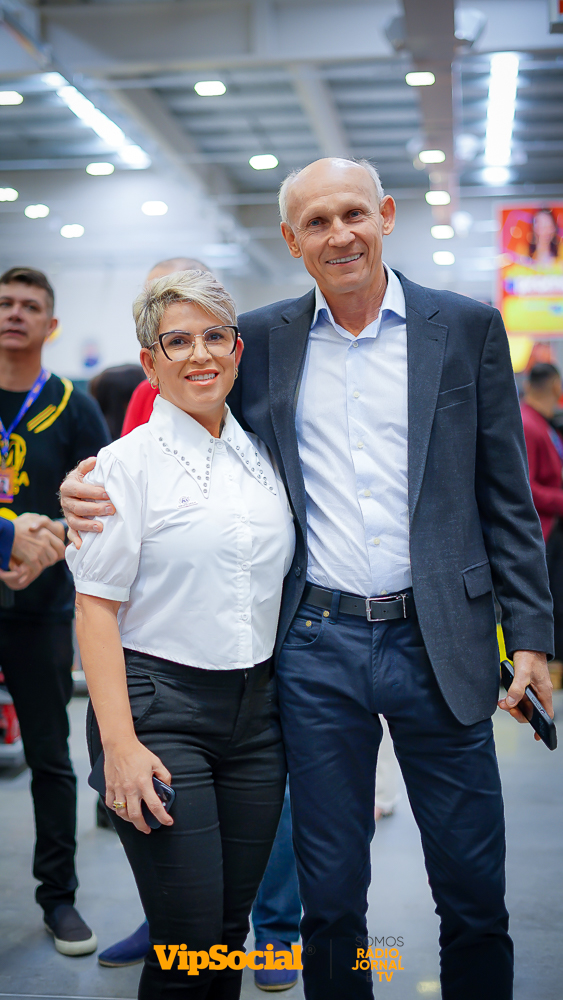  <div class='auto text-center'><a href='https://www.vipsocial.com.br/admin/image/foto/3221/377252lg.jpg' target='_blank' class='btn salvar'> <i class='fa fa-download'></i> Salvar</a> <a href='https://www.facebook.com/sharer.php?u=https://www.vipsocial.com.br/admin/image/foto/3221/377252lg.jpg' class='btn compart' target='_blank'> <i class='fa fa-facebook'></i> Compartilhar</a></div>