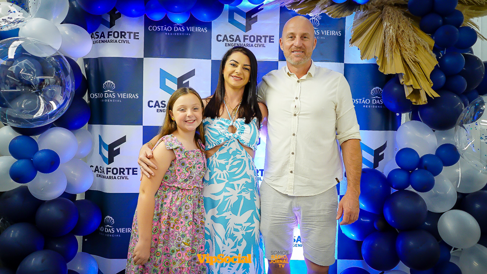  <div class='auto text-center'><a href='https://www.vipsocial.com.br/admin/image/foto/3222/377344lg.jpg' target='_blank' class='btn salvar'> <i class='fa fa-download'></i> Salvar</a> <a href='https://www.facebook.com/sharer.php?u=https://www.vipsocial.com.br/admin/image/foto/3222/377344lg.jpg' class='btn compart' target='_blank'> <i class='fa fa-facebook'></i> Compartilhar</a></div>