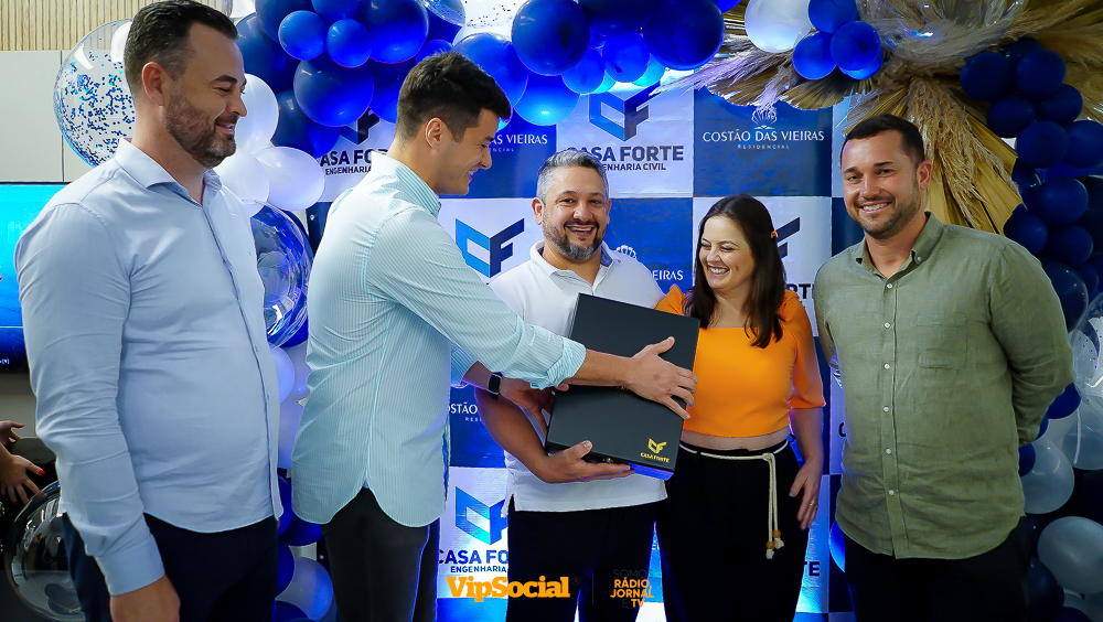  <div class='auto text-center'><a href='https://www.vipsocial.com.br/admin/image/foto/3222/377415lg.jpg' target='_blank' class='btn salvar'> <i class='fa fa-download'></i> Salvar</a> <a href='https://www.facebook.com/sharer.php?u=https://www.vipsocial.com.br/admin/image/foto/3222/377415lg.jpg' class='btn compart' target='_blank'> <i class='fa fa-facebook'></i> Compartilhar</a></div>