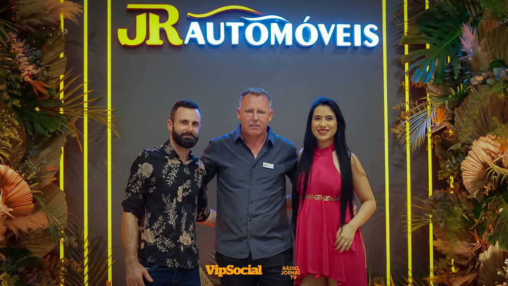  <div class='auto text-center'><a href='https://www.vipsocial.com.br/admin/image/foto/3226/377769lg.jpg' target='_blank' class='btn salvar'> <i class='fa fa-download'></i> Salvar</a> <a href='https://www.facebook.com/sharer.php?u=https://www.vipsocial.com.br/admin/image/foto/3226/377769lg.jpg' class='btn compart' target='_blank'> <i class='fa fa-facebook'></i> Compartilhar</a></div>