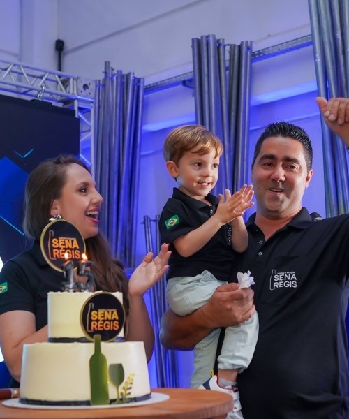 Sena Régis celebra 15 anos