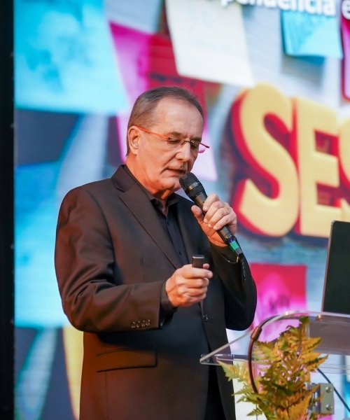 Palestra com o especialista em inovação e transformação digital Walter Longo