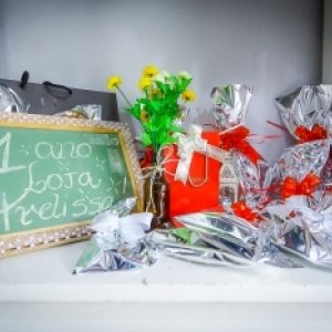 Loja comemora 1 ano com promoções para clientes