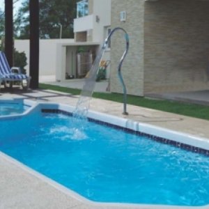 Loja especialista em instalação de piscinas realiza super promoção