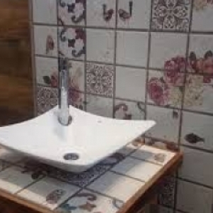 Clientes aproveitam promoção e dicas para reforma