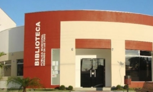 Biblioteca de Tijucas completa 49 anos com Sarau festivo