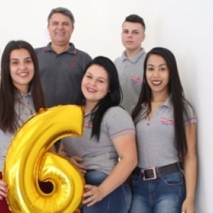 Loja completa 6 anos com nova estrutura e atendimento diferenciado