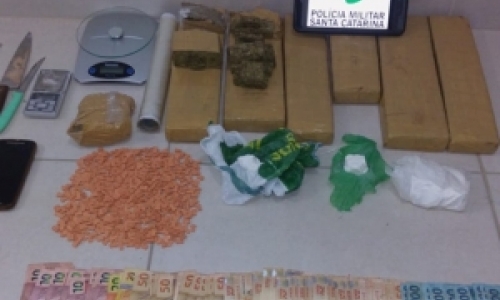 Principal fornecedor de drogas da cidade é preso com outros quatro envolvidos