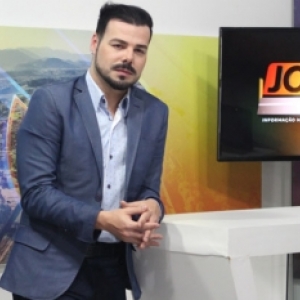 NERVOS À FLOR DA PELE: Bate-boca de políticos da região deu o que falar   