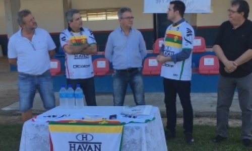 Prefeitura firma parceria com clube de futebol e dispõe estádio para jogos estaduais