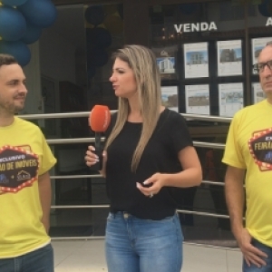 Flash ao Vivo: Imobiliária realiza feirão com ofertas exclusivas; assista
