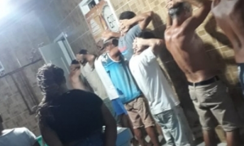 Fiscalização da PM identifica homens com passagens por estupro, assalto e tráfico