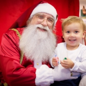 Depois do sucesso de edições anteriores, Papai Noel volta a Tijucas no domingo