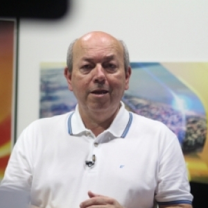 TEMAS DO COTIDIANO: Para você, Natal é uma época alegre ou uma época triste?