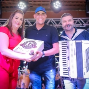 Rancho Rural completou 17 anos de tradição com show de JJSV