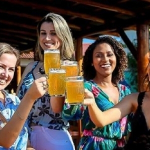 Hamburgueria completa um ano, lança aplicativo e promoções para clientes