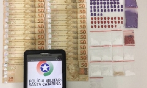 Casal é descoberto tentando vender ecstasy próximo a passarela da BR-101
