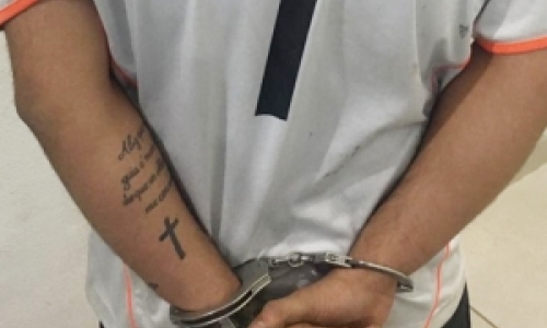 Com passagens por tráfico de drogas, jovem de 18 anos é detido em casa