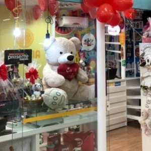 Loja de presentes criativos inova em produtos especiais para dia dos namorados