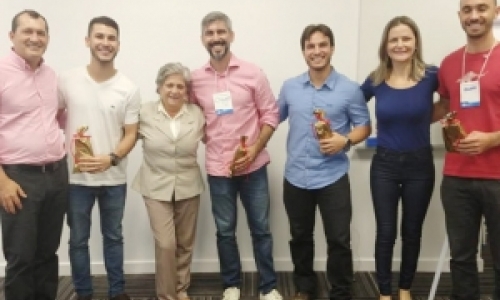 Jovens participam de curso e fazem vídeo sobre empreendedorismo 