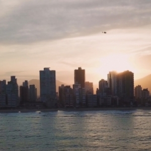 Valorizado por suas belas praias, município atrai investidores imobiliários de luxo