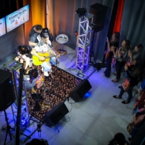 Assista como foi o PocketShow com Téo e Edu nos estúdios do VipSocial