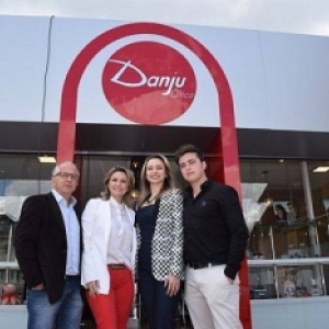 Loja completa 20 anos e lança sorteio especial de moto 0KM