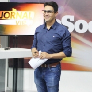 Pai e filho são presos com droga e arma; Jornal Vip desta sexta, 23 de agosto