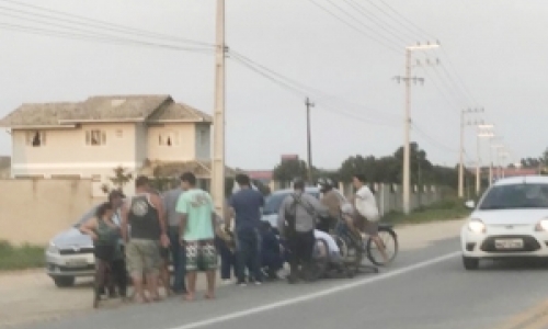 ATUALIZADA: Ciclista é atropelado por carro na SC-410 em Tijucas