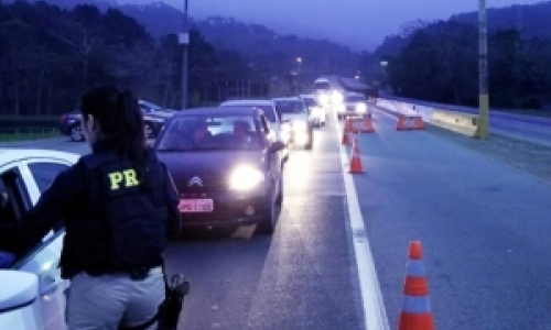Mais de 600 motoristas embriagados são flagrados em dois dias de operação da PRF