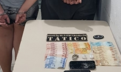 Casal preso por tráfico de drogas estava com filhos no carro 