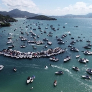 Número de lanchas bate recorde no Caixa D’aço e verão deve ser melhor de todos