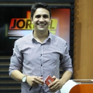 Gravida é violentamente atropelada; Jornal Vip desta segunda, 24 de fevereiro