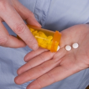 Uso de ibuprofeno pode intensificar ação do novo coronavírus 