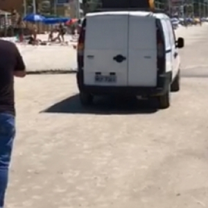 Por autofalantes, prefeito de Bombinhas pede à população que fiquem em casa