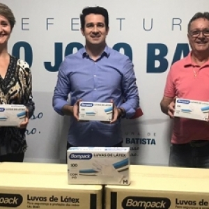 São João Batista e região recebem doação de 5 mil pares de luvas do Brusque FC 