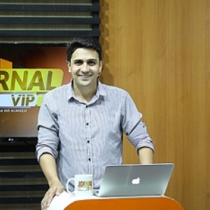 Dupla é presa após furtar construção; Jornal Vip desta terça, 7 de abril