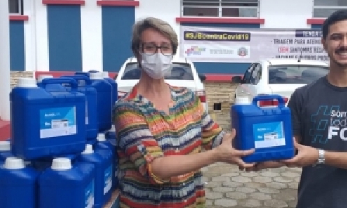 100 litros de álcool são doados por empresa gaúcha