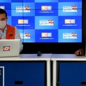 Novos casos de Covid-19 continuam surgindo no estado de SC