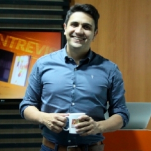 Entrevista exclusiva com jovem agredido; Jornal Vip desta terça 19 de maio