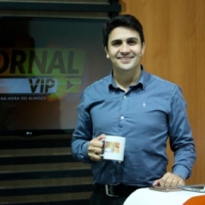 Rapaz armado invade residência e faz ameaças; Jornal Vip, segunda, 15 de junho