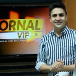 Usando facão, homem é flagrado tentando matar companheira; Jornal Vip, quinta, 18 de junho