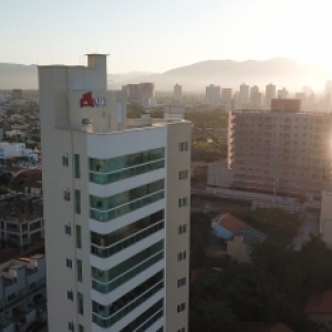 Moradores do Balneário Perequê recebem chaves do apartamento