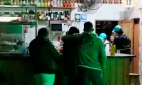 Descumprindo normas, cinco bares são fechados no município