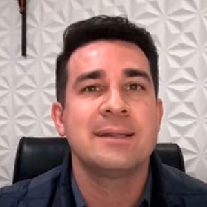 Curado do vírus, em entrevista, prefeito fala de nova Portaria