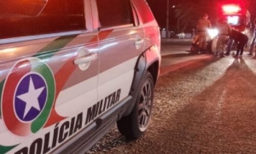 Motociclista e condutor de automóvel são encaminhados para hospital após acidente 