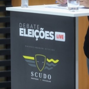 Candidatos a prefeito de Porto Belo participam de debate na noite desta segunda-feira