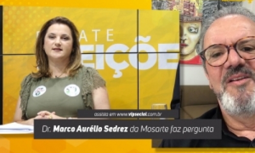 Proprietário da Mosarte Revestimentos realiza pergunta a candidatos durante debate